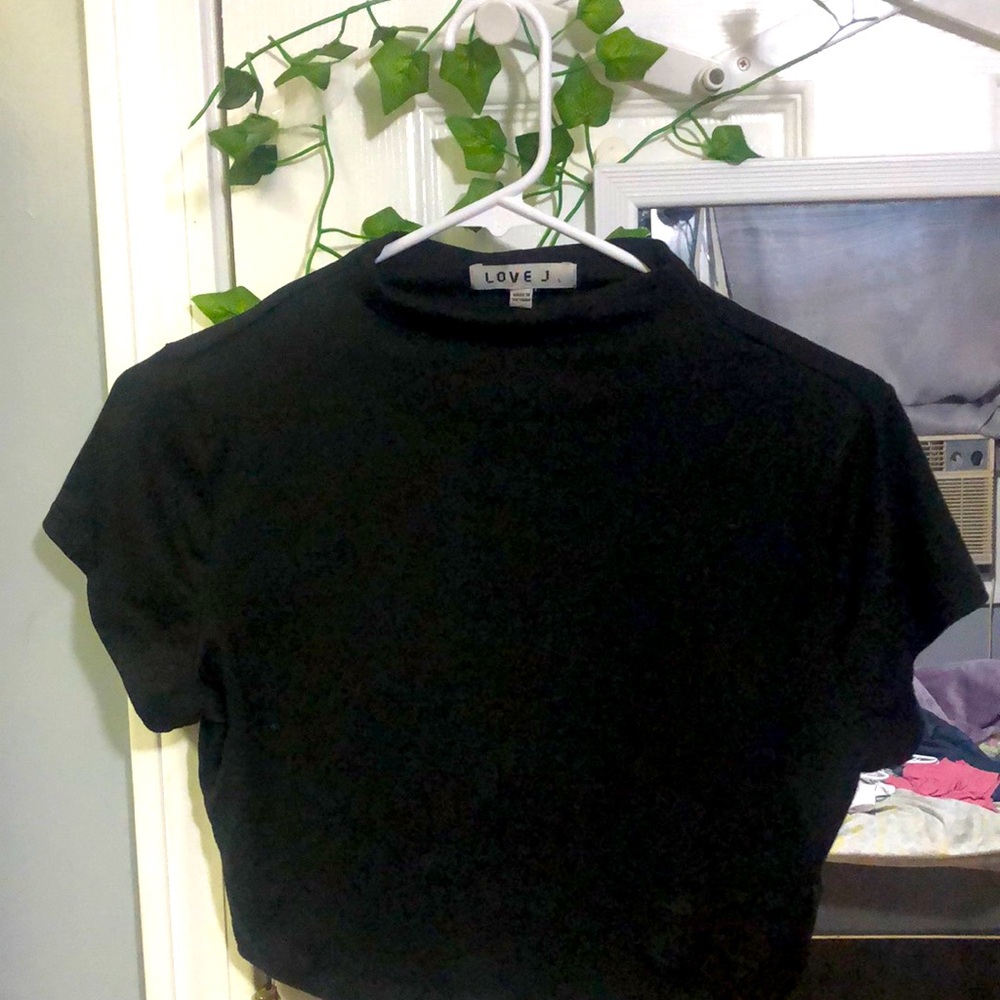 top bundle, black, tan, and white